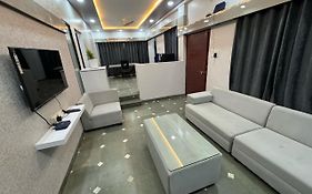 Leela Homestay Indore - Tulip - 2 Bhk Luxury Apartment